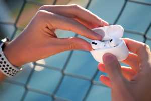 How to pair AirPods or AirPods Pro with Windows PCs