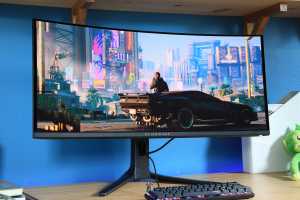 Alienware's OLED ultrawide, the best gaming monitor, gets a rare $200 discount