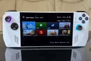 Asus' Windows-based Steam Deck rival, the ROG Ally, drops to $399