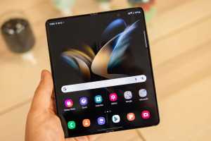 A folding phone likely won&rsquo;t replace my PC, but I want to try it