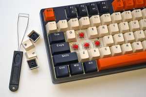 Researchers steal passwords using only keyboard sounds