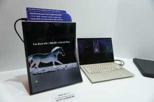 Asus' ZenScreen Fold OLED is the luxurious Rolls Royce of portable monitors
