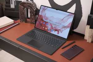 Samsung's Galaxy Tab S8 Ultra takes aim at the PC's weak points