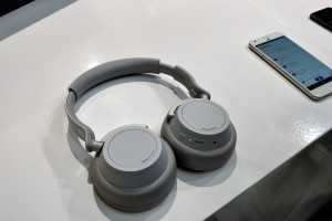 Hands-on with Microsoft&rsquo;s Surface Headphones: Tune out the outside world to focus