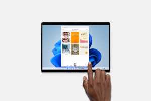 Android on PC showdown: Windows 11 vs. Chromebooks