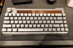 Survive the apocalypse with Lenovo&rsquo;s you-powered mouse and keyboard