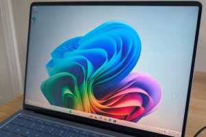 10 ways Snapdragon AI PCs are just like Chromebooks