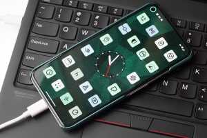 Windows spyware from North Korea steals data from your phone