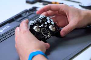 Microsoft now sells official Xbox controller repair parts